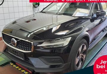 Volvo V60 Cross Country 37.991 km 32.990 &euro; Essen-Kray 45309