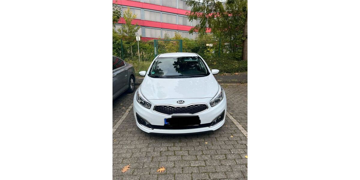 Kia ceed / Ceed 121.000 km 10.000 &euro; Recklinghausen 45665