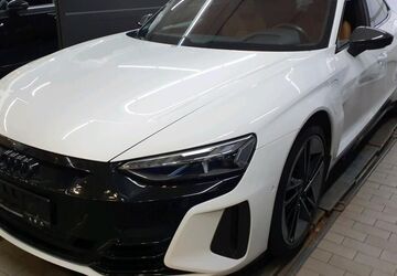 Audi RS e-tron GT 71.795 km 59.245 &euro; Hagen 58091