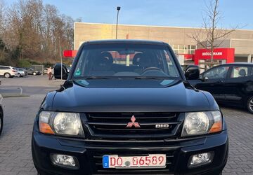 Mitsubishi Pajero 260.000 km 5.999 &euro; Dortmund 44147