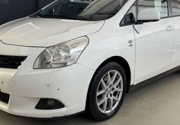 Toyota Verso 242.000 km 3.499 &euro; Schwerte 58239
