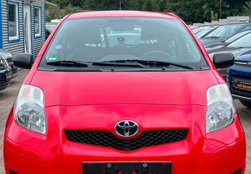Toyota Yaris 175.000 km 3.799 &euro; Essen 45356