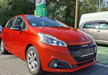 Peugeot 208 125.000 km 4.450 &euro; Bottrop 46238