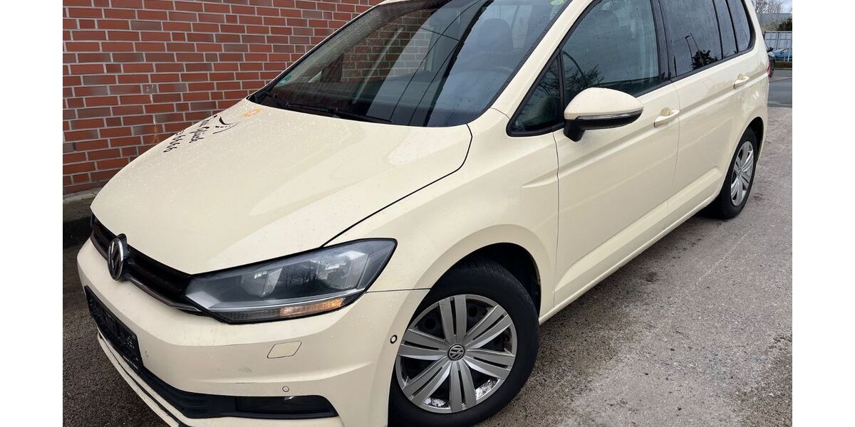 VW Touran 590.000 km 3.600 &euro; Herne 44629