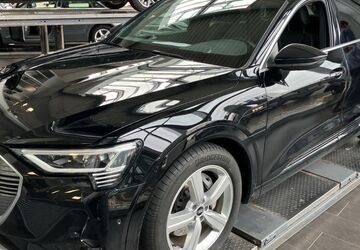 Audi e-tron 52.415 km 33.910 &euro; Hagen 58091