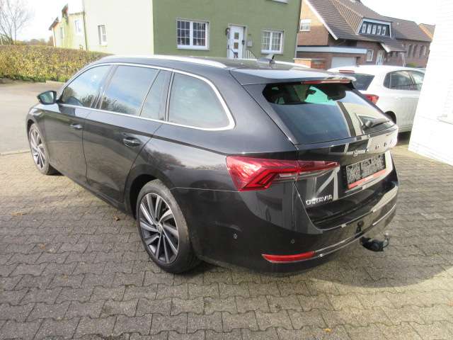 Skoda Octavia Style 2.0 TDI DSG NAVI AHK HEAD UP KEYLESS 133.500 km 21.988 &euro; Bergkamen 59192