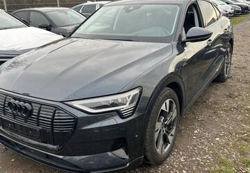 Audi e-tron 32.983 km 30.645 &euro; Hagen 58091