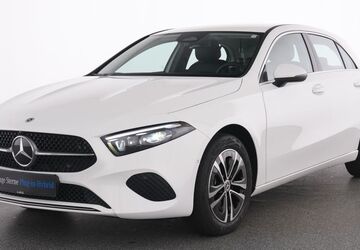 Mercedes-Benz A 250 11.613 km 32.985 &euro; Essen 45309