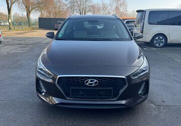 Hyundai i30 85.000 km 11.599 &euro; Gelsenkirchen 45879