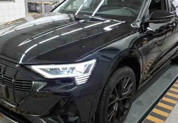 Audi e-tron 41.995 km 38.825 &euro; Hagen 58091