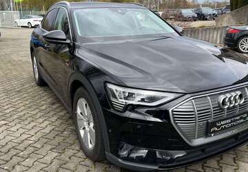 Audi e-tron 121.746 km 23.999 &euro; Datteln 45711