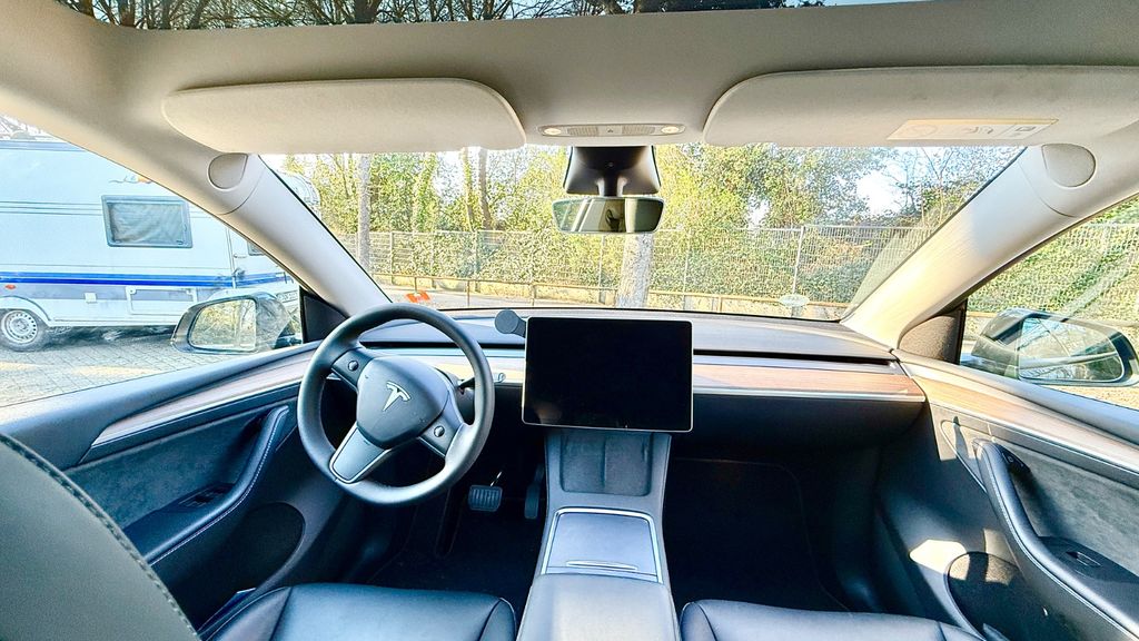 Tesla Model Y 35.000 km 42.500 &euro; Essen 45131