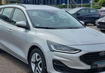 Ford Focus 31.000 km 17.690 &euro; Essen 45141
