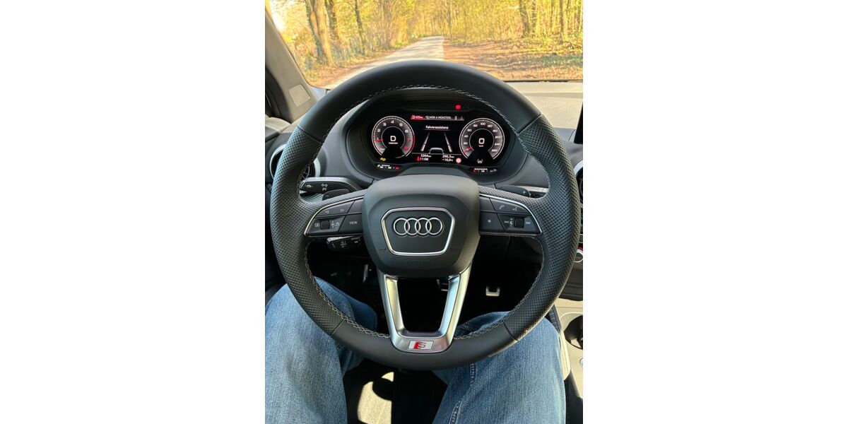 Audi Q2 3.500 km 33.900 &euro; Dortmund 44359