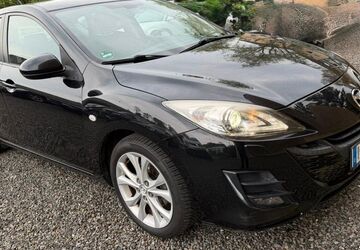 Mazda 3 103.000 km 5.900 &euro; Castrop-Rauxel 44575