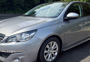 Peugeot 308 76.100 km 8.700 &euro; Castrop-Rauxel 44577