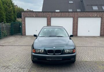 BMW 523 280.000 km 2.999 &euro; Dorsten 46284
