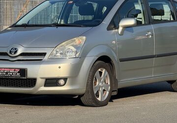 Toyota Corolla Verso 110.000 km 5.690 &euro; Oer-Erkenschwick 45739