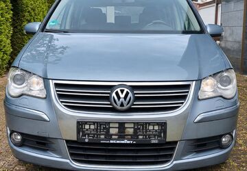 VW Touran 234.000 km 3.890 &euro; Castrop-Rauxel 44581