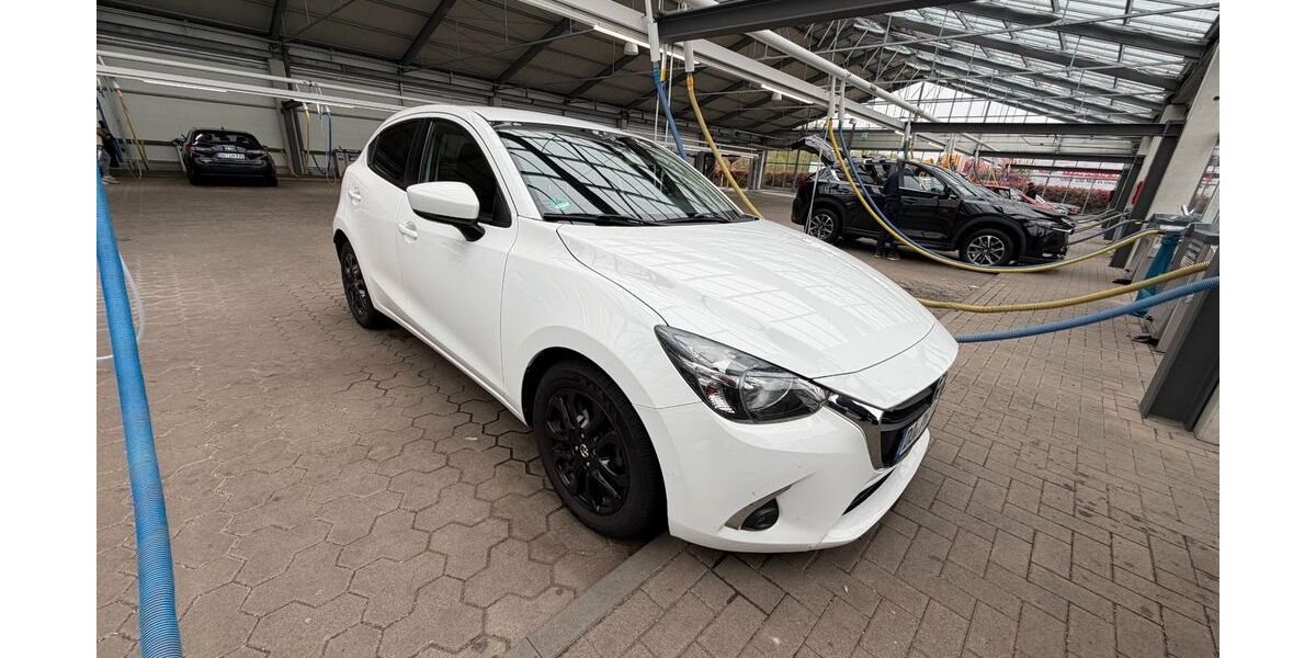 Mazda 2 172.000 km 7.900 &euro; Dortmund 44339