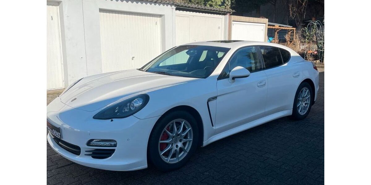 Porsche Panamera 127.328 km 26.599 &euro; Lünen 44532