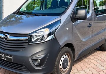 Opel Vivaro 236.811 km 9.999 &euro; Gelsenkirchen 45884