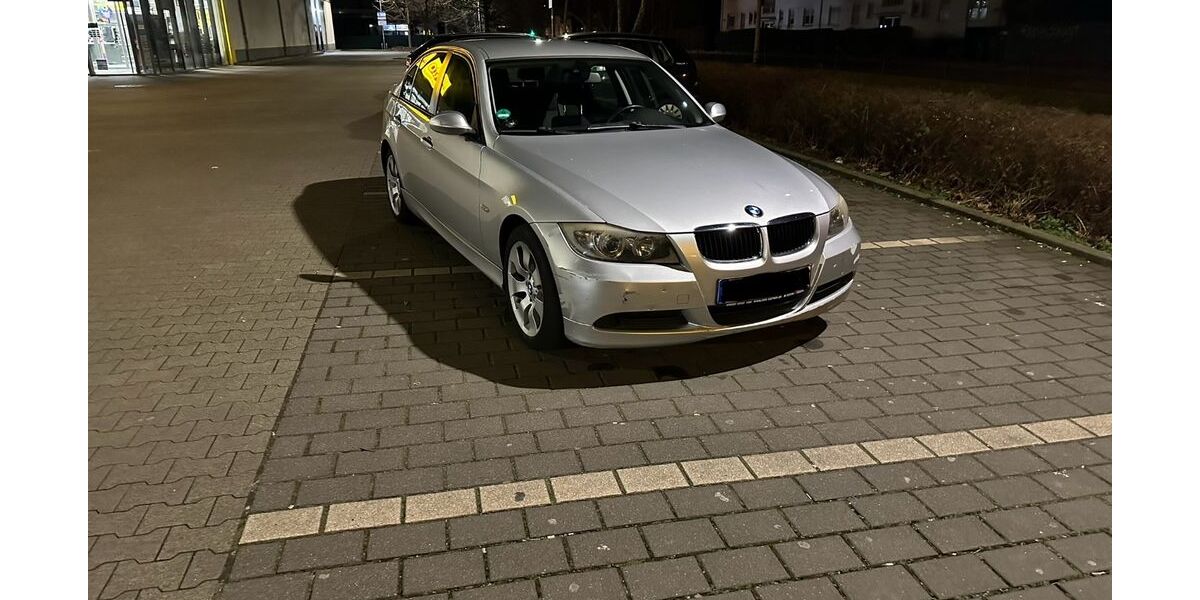 BMW 318 201.000 km 3.000 &euro; Essen 45327