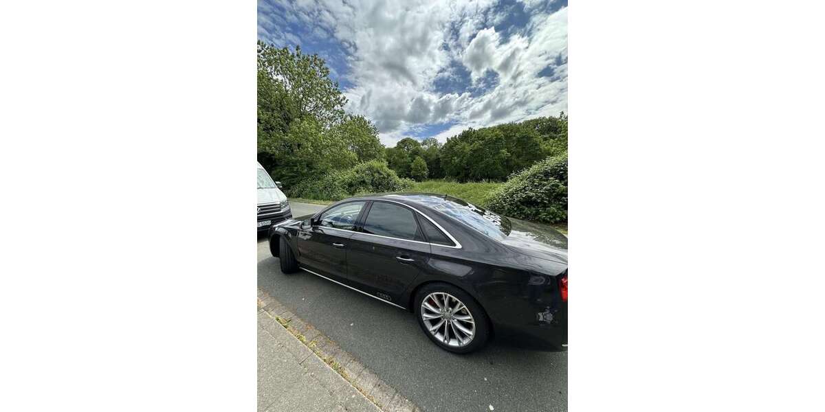 Audi A8 250.000 km 16.000 &euro; Bochum 44801
