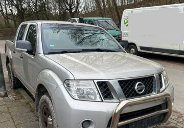 Nissan Navara 169.421 km 3.950 &euro; Essen 45356
