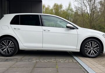 VW Golf 149.000 km 14.699 &euro; Lünen 44536