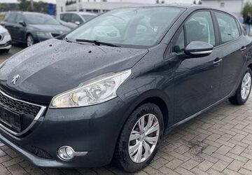 Peugeot 208 98.000 km 5.790 &euro; Castrop-Rauxel 44579