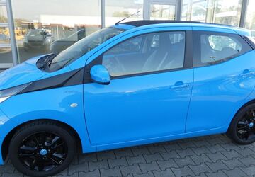 Toyota Aygo (X) 68.000 km 7.200 &euro; Bergkamen 59192