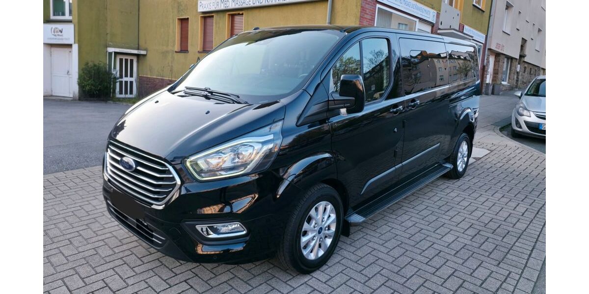 Ford Tourneo Custom 134.000 km 22.450 &euro; essen 45144
