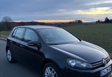 VW Golf 206.000 km 4.499 &euro; Wetter 58300