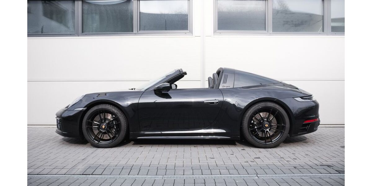 Porsche 992 4.955 km 184.900 &euro; Holzwickede 59439