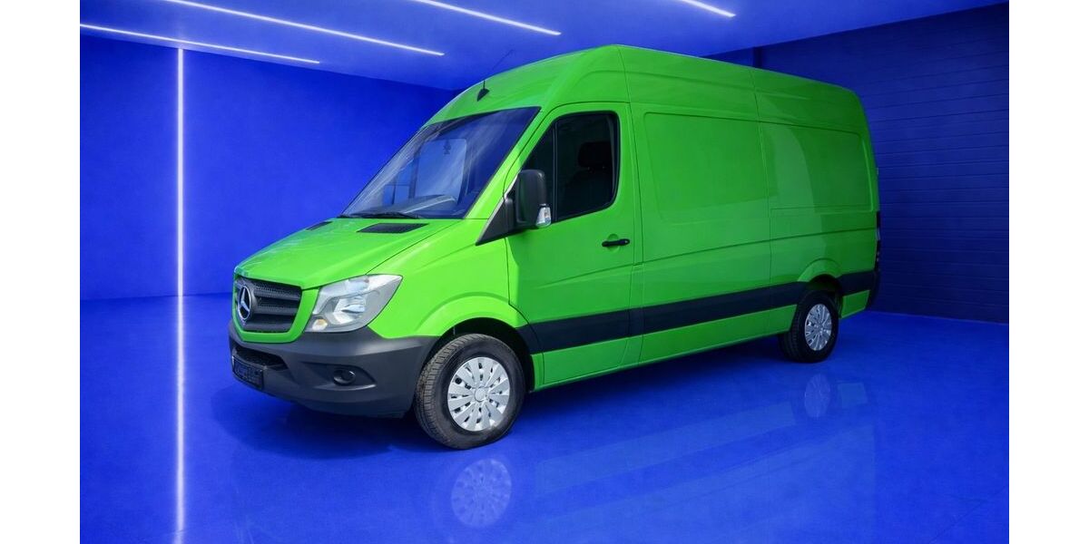 Mercedes-Benz Sprinter 185.000 km 14.950 &euro; Essen 45141