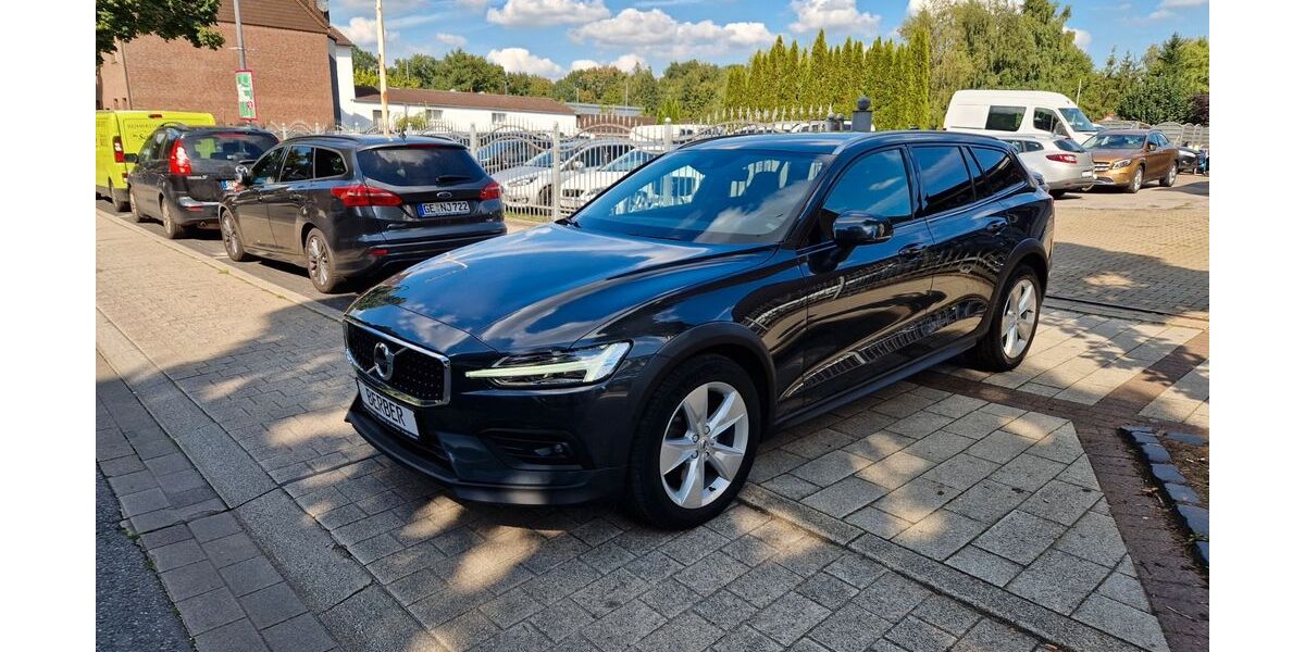Volvo V60 Cross Country 185.383 km 19.990 &euro; Herten 45701