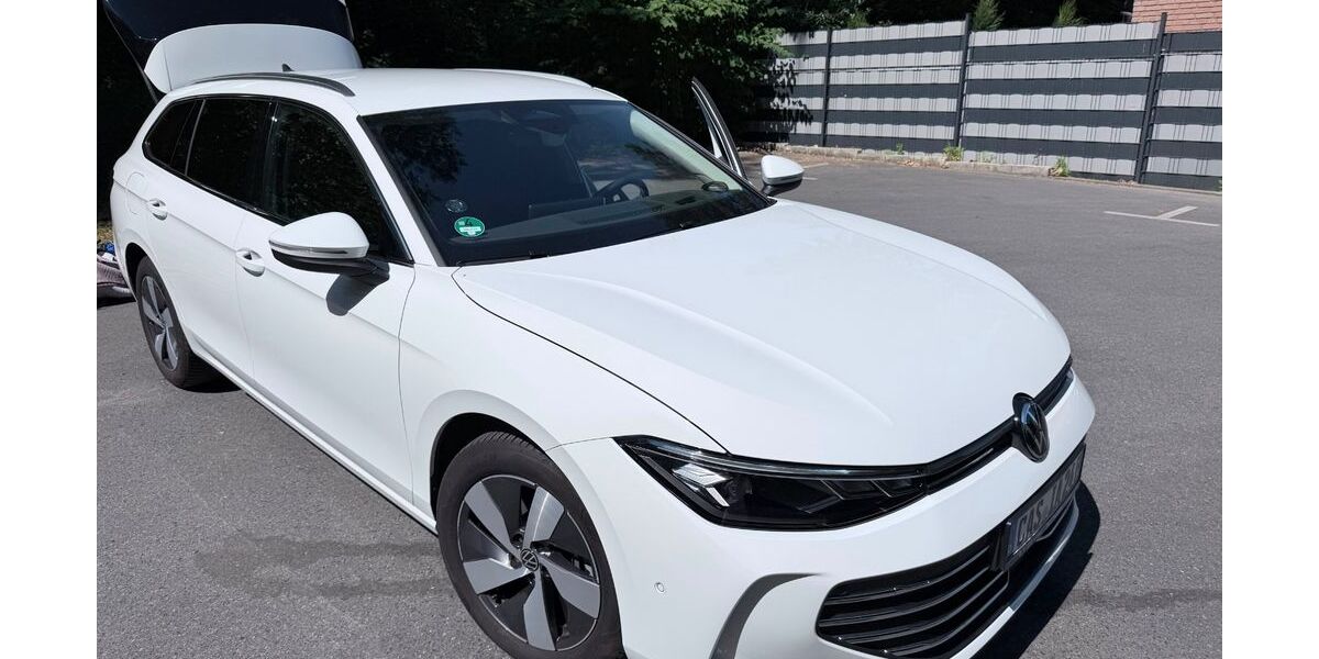 VW Passat Variant 33.220 km 37.900 &euro; Castrop-Rauxel 44575