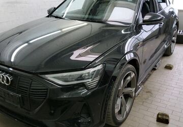 Audi e-tron 79.995 km 39.980 &euro; Hagen 58091