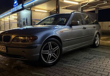 BMW 320 271.000 km 2.300 &euro; Hagen 58099