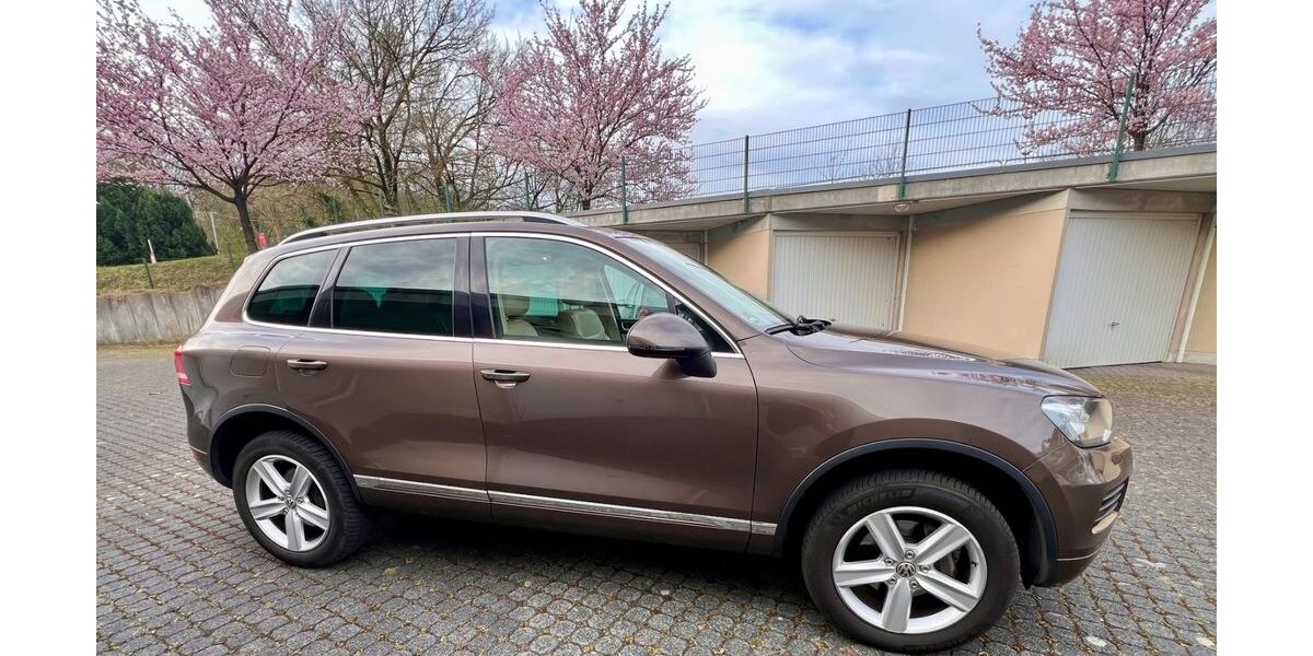 VW Touareg 242.000 km 11.750 &euro; Essen 45149