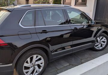 VW Tiguan 75.500 km 24.750 &euro; Dortmund 44369
