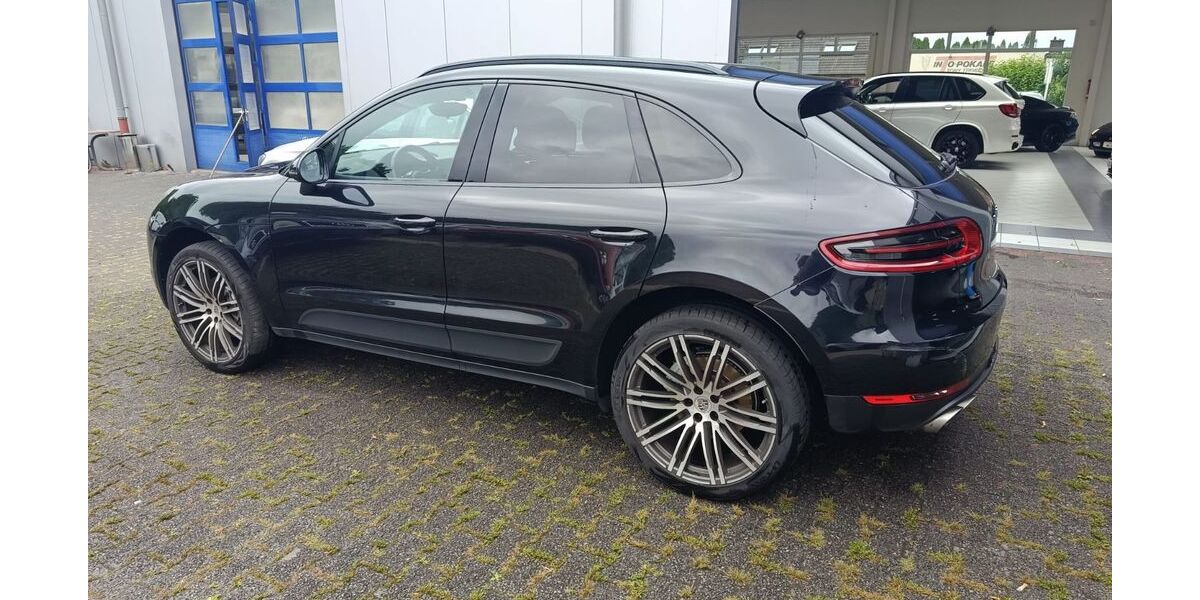 Porsche Macan 339.000 km 18.990 &euro; Recklinghausen 45659