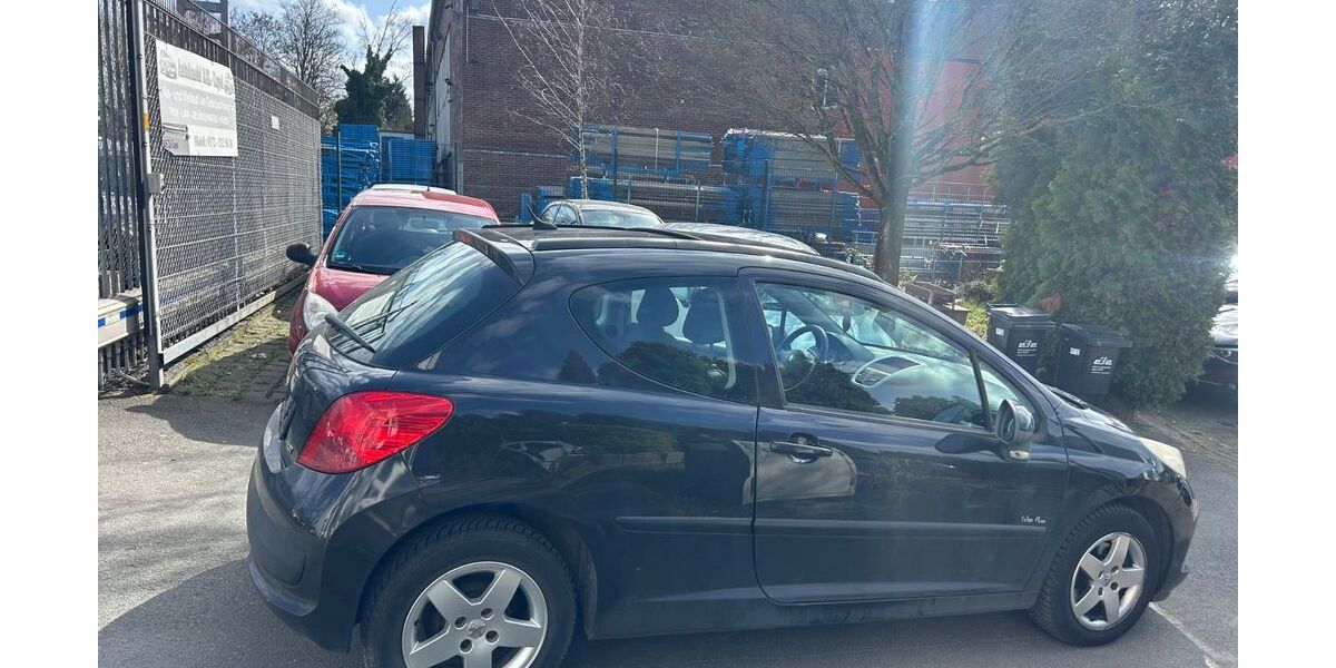 Peugeot 207 180.000 km 1.290 &euro; Essen 45326