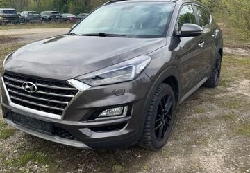 Hyundai TUCSON 91.000 km 19.200 &euro; Gelsenkirchen 45891