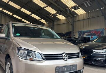 VW Touran 185.000 km 5.350 &euro; Essen 45139