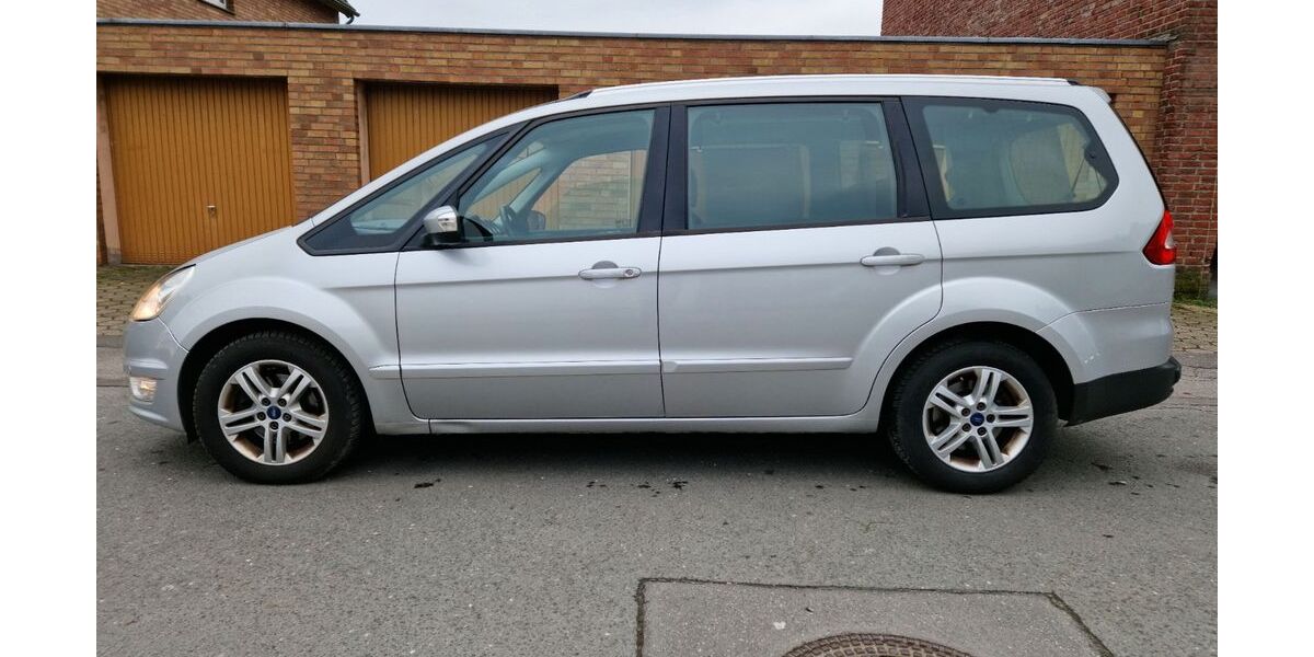 Ford Galaxy 219.000 km 9.999 &euro; Gelsenkirchen 45881