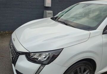 Peugeot 208 27.000 km 14.500 &euro; Castrop Rauxel 44581