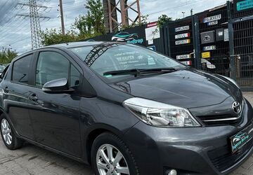 Toyota Yaris 49.600 km 10.500 &euro; Bottrop 46238