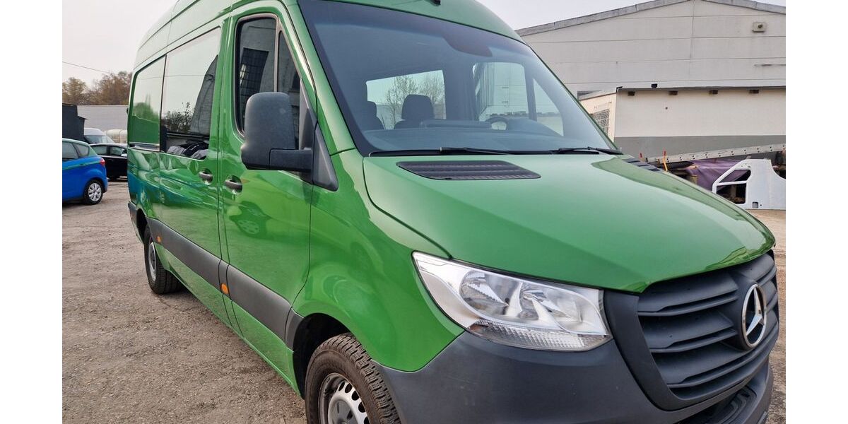 Mercedes-Benz Sprinter 179.000 km 24.300 &euro; Bochum 44805
